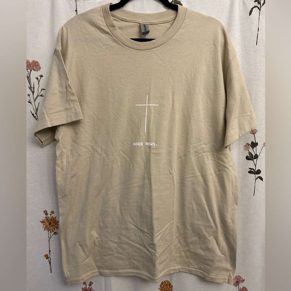 NWOT Gildan Good News t shirt unisex size Large